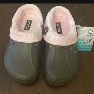 New with tags Womens Crocs